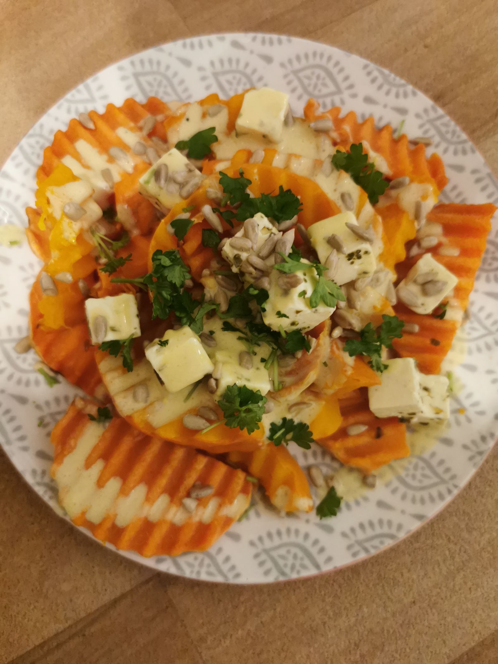 suesskartoffel-in-kuerbis-salat